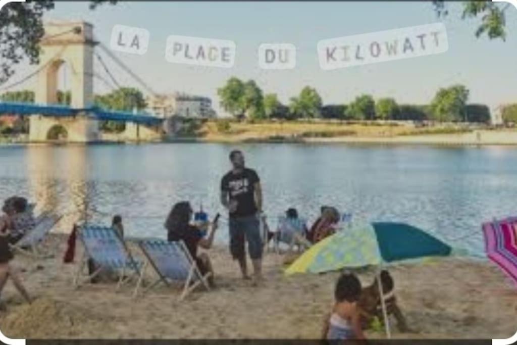 Au Quai De Seine De Paris Appartement- T2 ヴィトリー・シュル・セーヌ エクステリア 写真